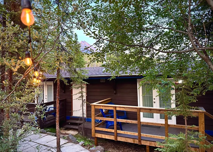 Sunwapta Falls Rocky Mountain Lodge Jasper