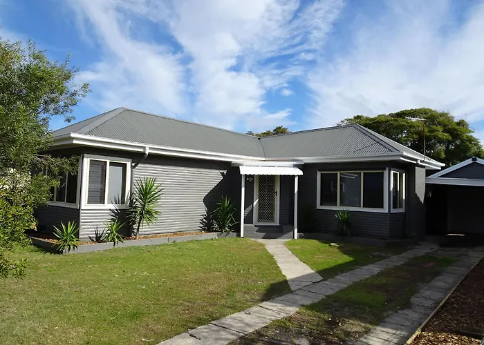 Villa 9 Breckenridge Street Forster