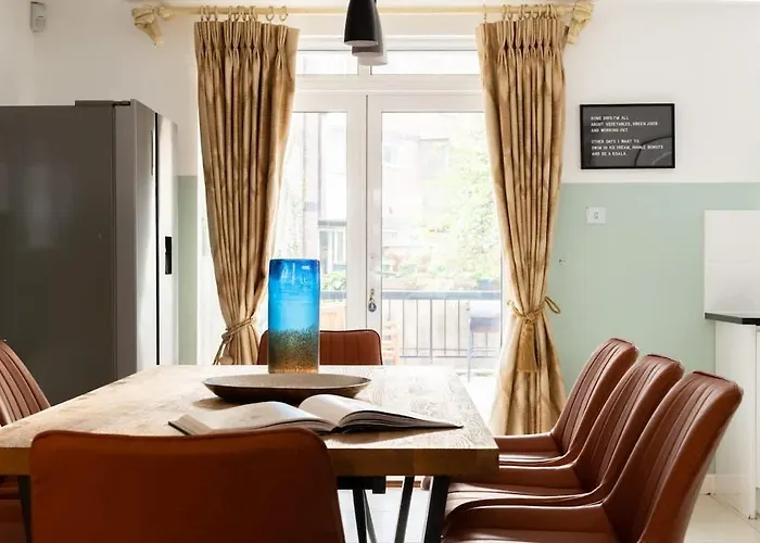 Ferienwohnung The Southwick Sanctuary - Large 6Bdr With Terrace London