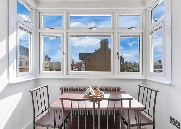 Lea Bridge Residence London