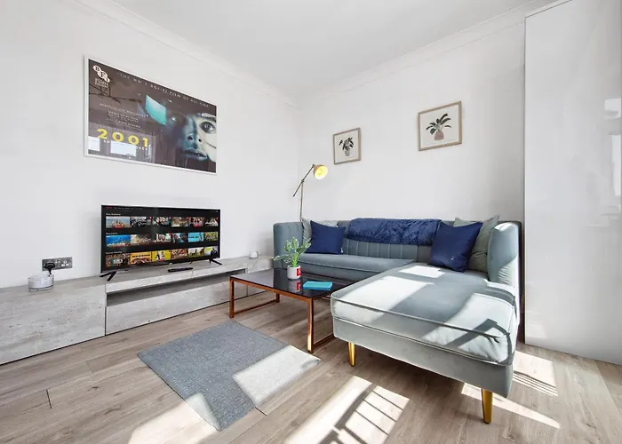 Lea Bridge Residence London