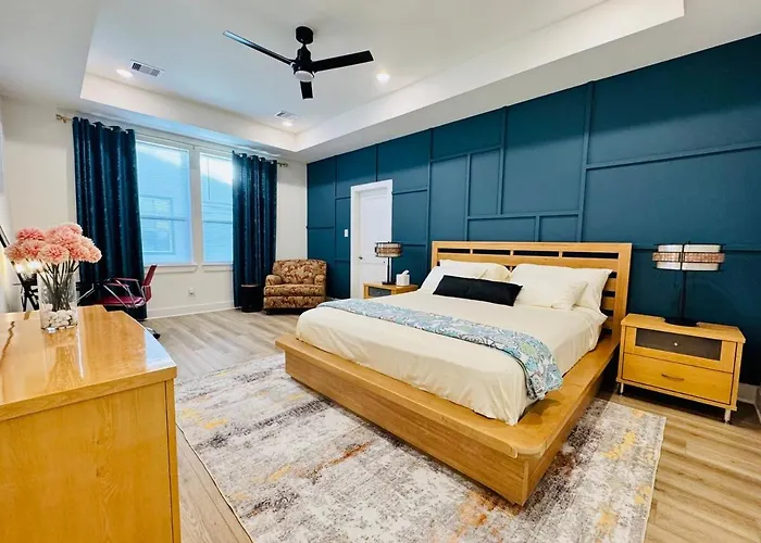 Your Cozy Spacious Home Awaits Houston