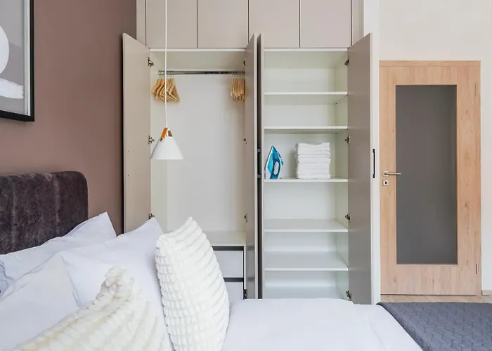 Ferienwohnung Blueground Nusle Balcony Nr Vysehrad Prg-68 Prag