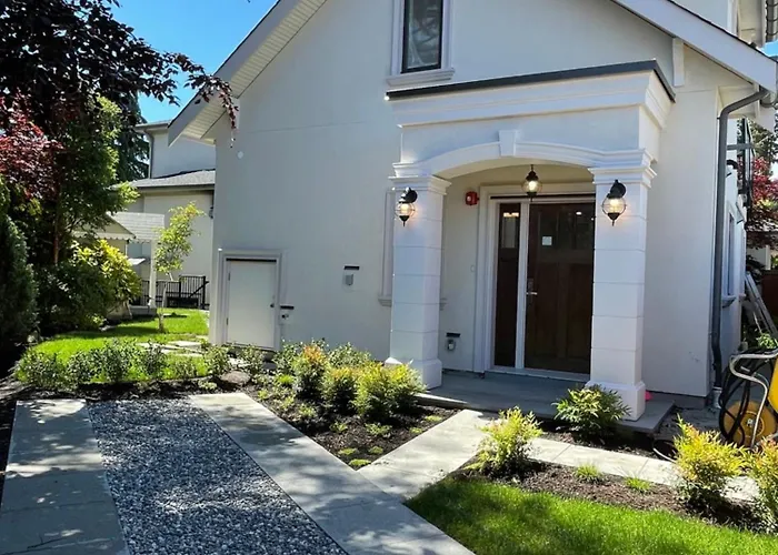 Oakridge 8Min To Langara Station New 3B2B Boutique Villa Vancouver