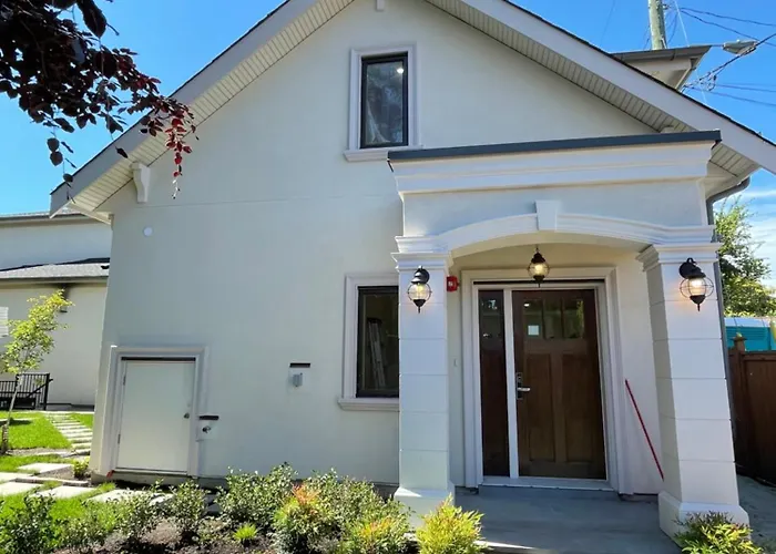 Oakridge 8Min To Langara Station New 3B2B Boutique Villa Vancouver