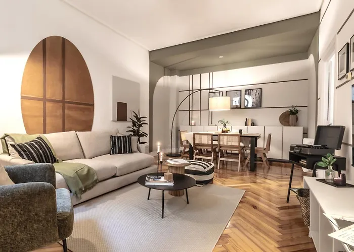 Gobek - 2 Bedrooms In Almagro Madrid