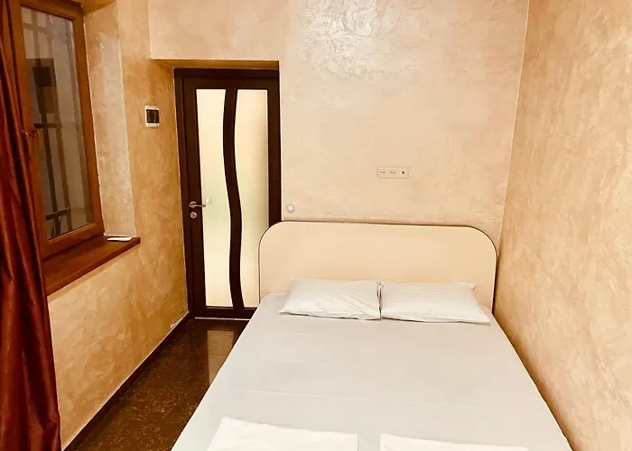 Luxury Apartment With Jacuzzi On Republic Square City Centre Erivan