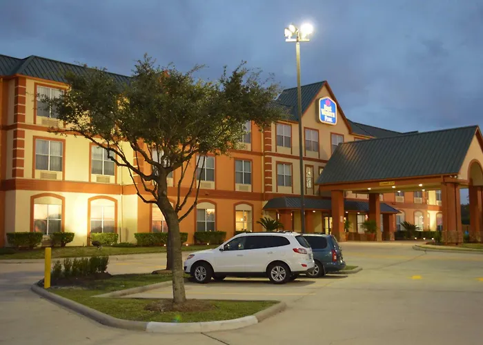 Best Western Plus Hobby Airport Inn & Suites Houston