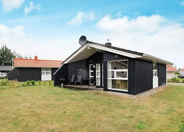 6 Person Holiday Home In Grömitz