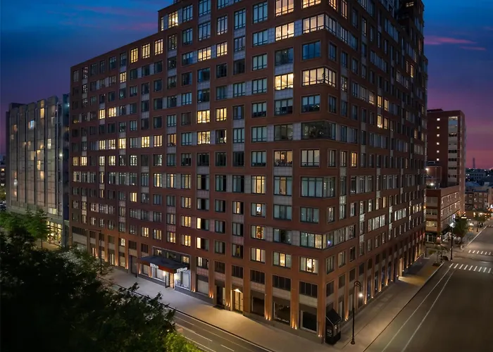 Hotel Hilton Brooklyn New York - Newly Renovated