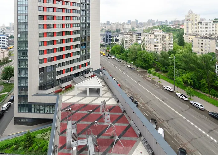 20-206 Kvartet, Vasyl Lypkivskyi 16G, Kyiv, Railway Station, Metro Nearby, Panoramic City View, 15 Kw Backup Power, Petrovdom Apartment