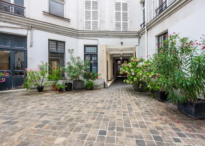 Amazing Studio 2P - Place Saint Georges/ Martyrs Paris