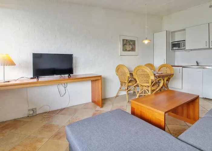 Apartment Wemund - 500M From The Sea By Interhome Lakolk
