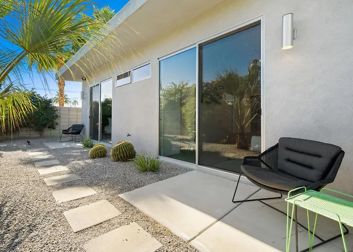 Villa High On Design By Acme House Company Palm Springs