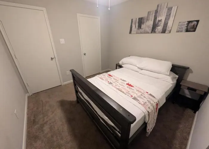 Villa Pet-Frndlyretreat . 600Mbpswifi 8Mi To Iah Sleeps 14 Houston