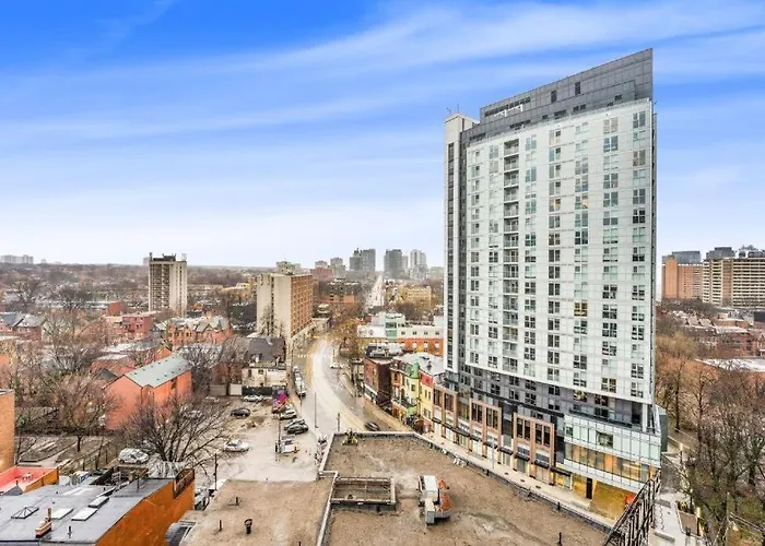 251 Jarvis St -Steps To Eaton Centre - Monthly Stays Only Toronto