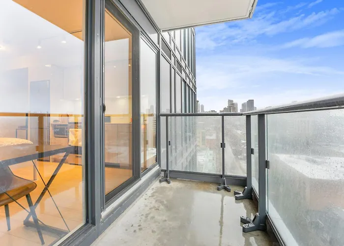 251 Jarvis St -Steps To Eaton Centre - Monthly Stays Only Toronto