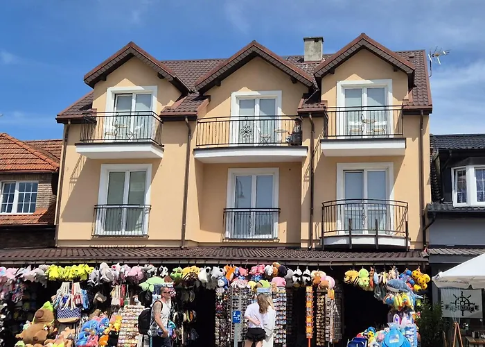 Pokoje Goscinne Halibut Leba