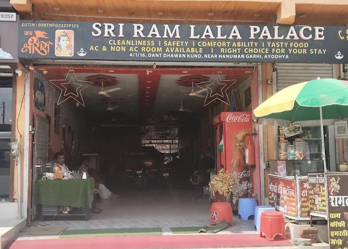 Shri Ram Lala Palace Jāmb