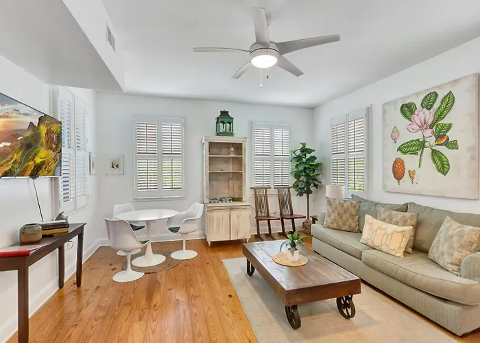 Ferienwohnung Retreat On Spring, Unit A Charleston