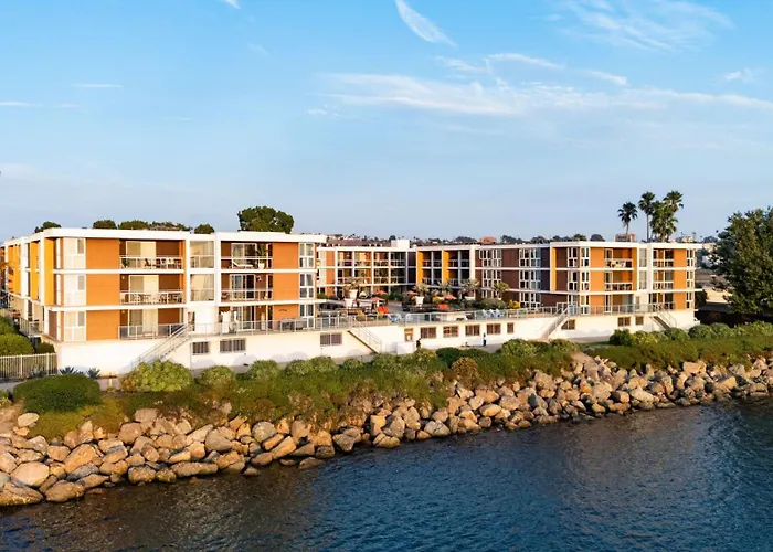 Ferienwohnung Azure Marina Luxe - Waterfront With Sunset Views Los Angeles