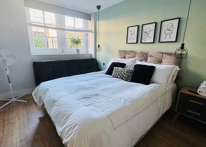 Ferienwohnung 2 Beds By Tower Bridge, Walk To Sights & Dining London