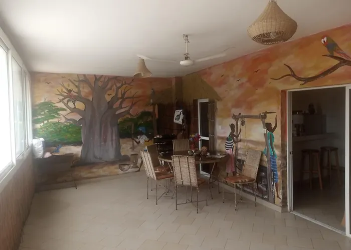 Aparthotel Chez Olivier M'Bour