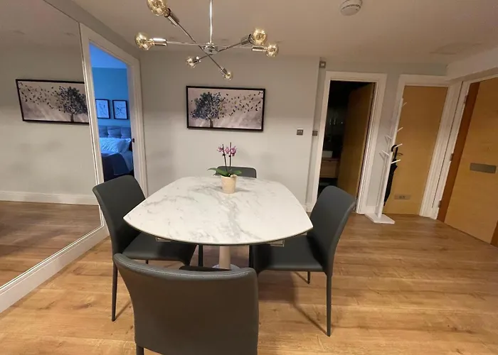 Ferienwohnung 2 Beds By Tower Bridge, Walk To Sights & Dining London