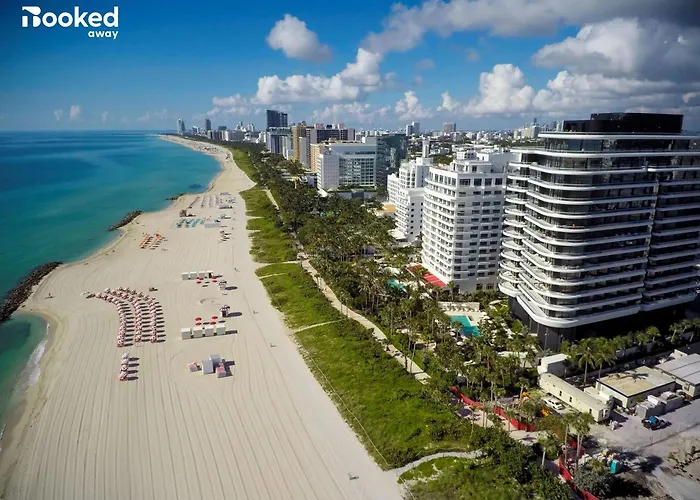 South Beach Luxury, 2 Bedroom, Across From Beach Miami Beach