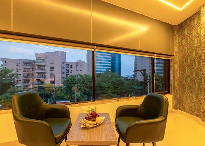 Accent Park Hotel Near Barclays Sec 62 Noida