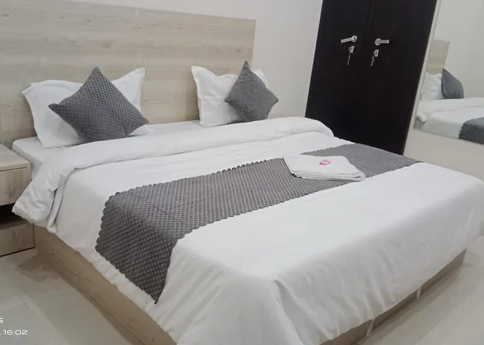 Hotel Noida Royal Residency