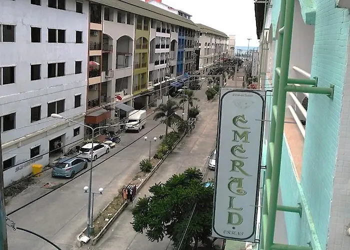 Emerald Hotel Chonburi Jomtien Beach
