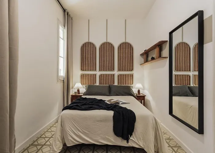 Loma - 3 Bedrooms And Office In Eixample Esquerra Barcelona