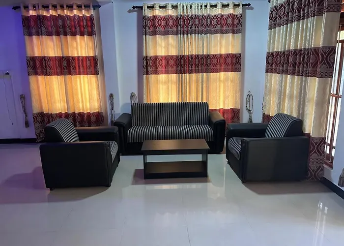 Hotel Near Yala Nikawatawana