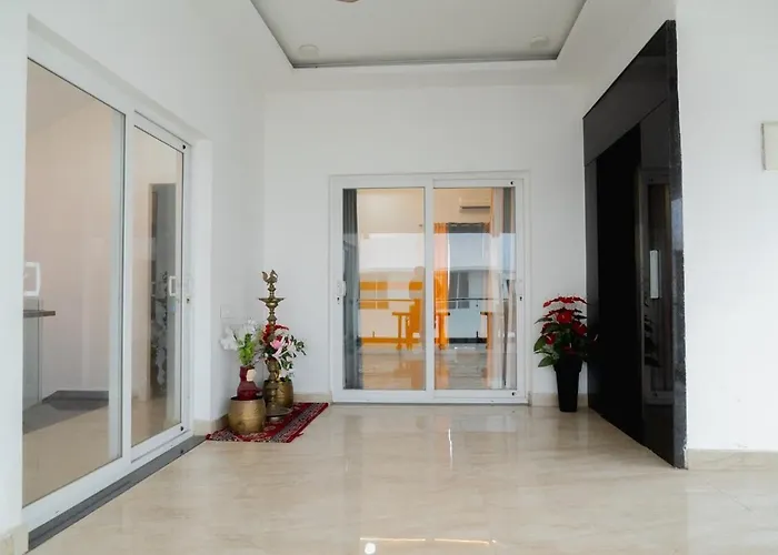 Luxury 4Bhk Villa With Party Hall Chennai