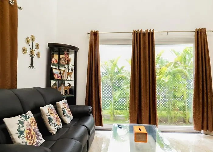 Luxury 4Bhk Villa With Party Hall Chennai