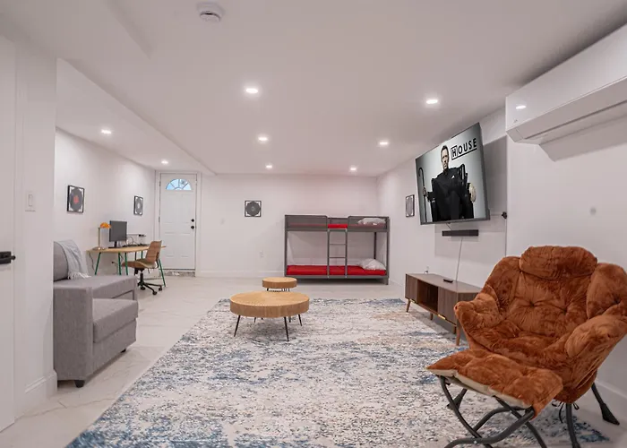 Modern 2Br Plus Basement Brooklyn Stay And Backyard New York