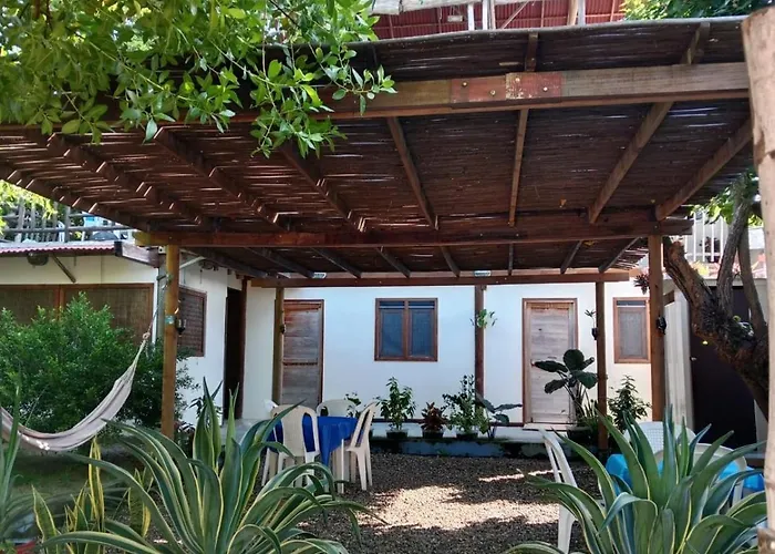 Hostal El Nido Del Azulejo Isla Barú