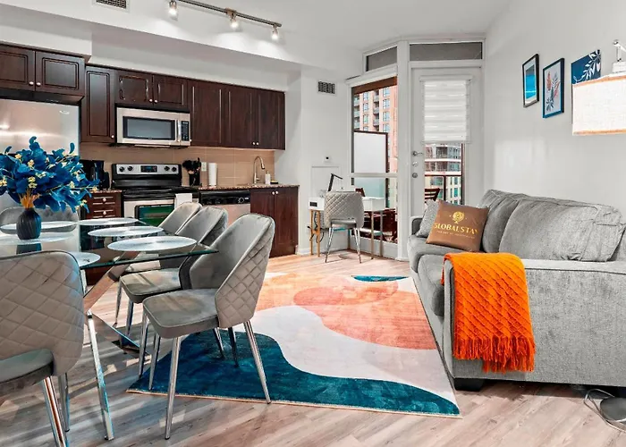 Superior 1Bd & Den Apartment With Balcony Toronto