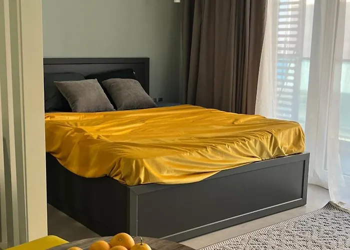 Sunrise Seaside Apartment Batumi