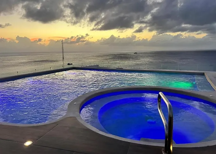 Modern Studio In A Waterfront Building Cozumel
