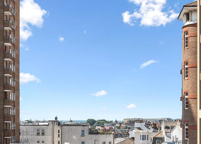 Luxury Apartment - Balcony - Prime Location - Sleeps 5 Hove