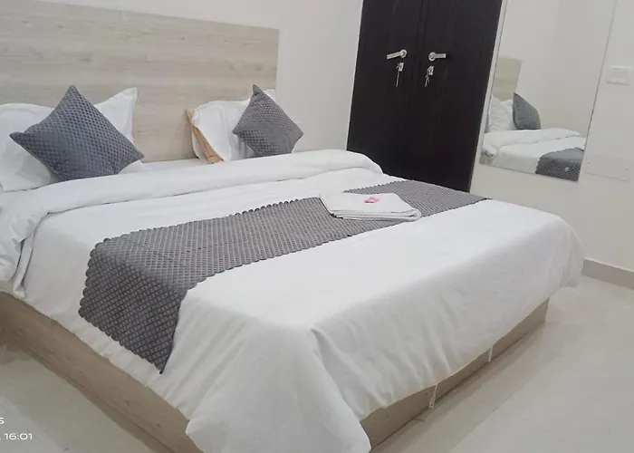 Hotel Noida Royal Residency
