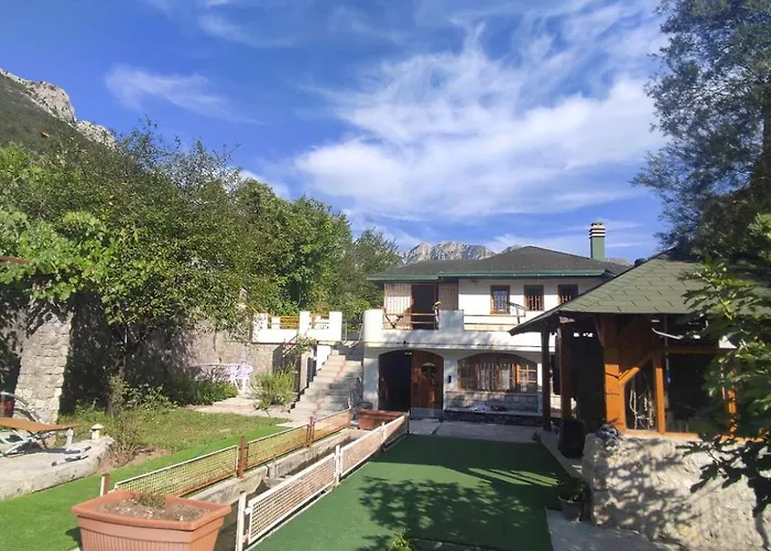 Villa Kuca Za Odmor Sa Bazenom Diva Grabovica Jablanica