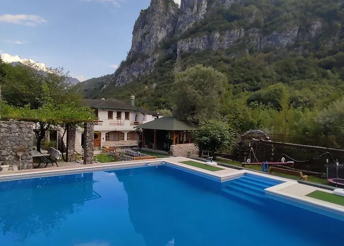 Villa Kuca Za Odmor Sa Bazenom Diva Grabovica Jablanica