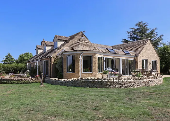 Leafield Cottage Gloucester