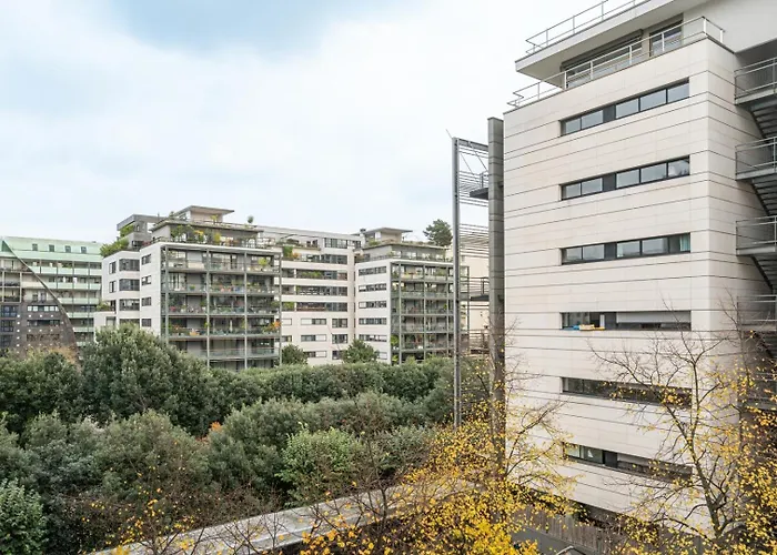 Bornova - 2 Chambres Et Balcon A Tour Eiffel Paris