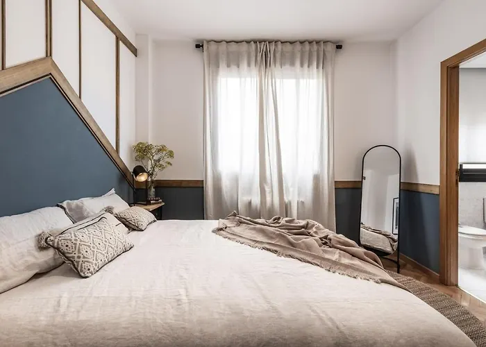 Llivia - 3 Bedrooms And Terrace In Almagro Madrid