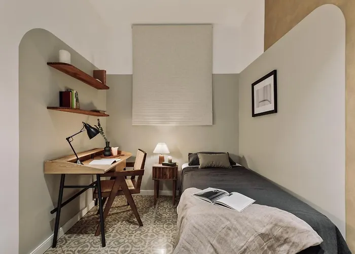 Gava - 3 Bedrooms And Terrace In Sagrada Familia Barcelona