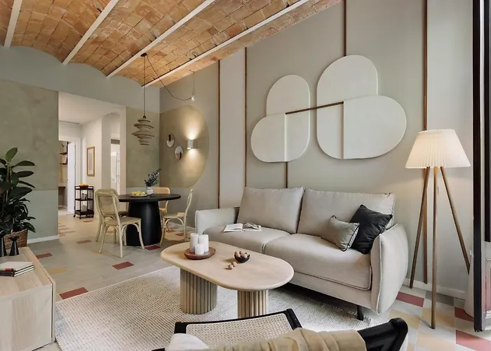 Semuc - 2 Bedrooms, Office And Balcony In Eixample Dreta Barcelona